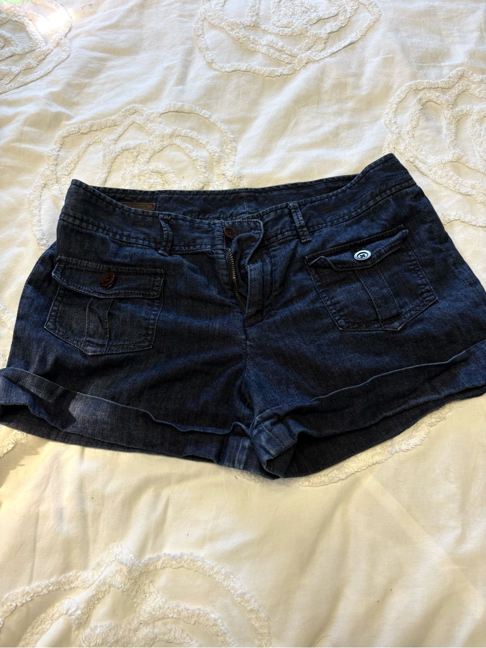 Club Monaco Dark Wash Blue Denim Women's Shorts | Size 8